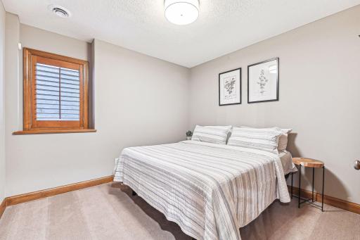 4815 Suburban Drive, Shorewood, MN 55331