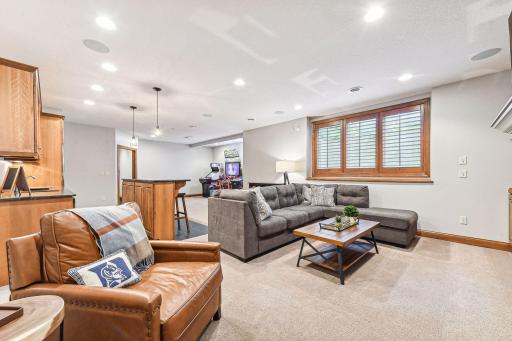 4815 Suburban Drive, Shorewood, MN 55331