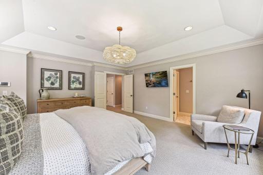 4815 Suburban Drive, Shorewood, MN 55331
