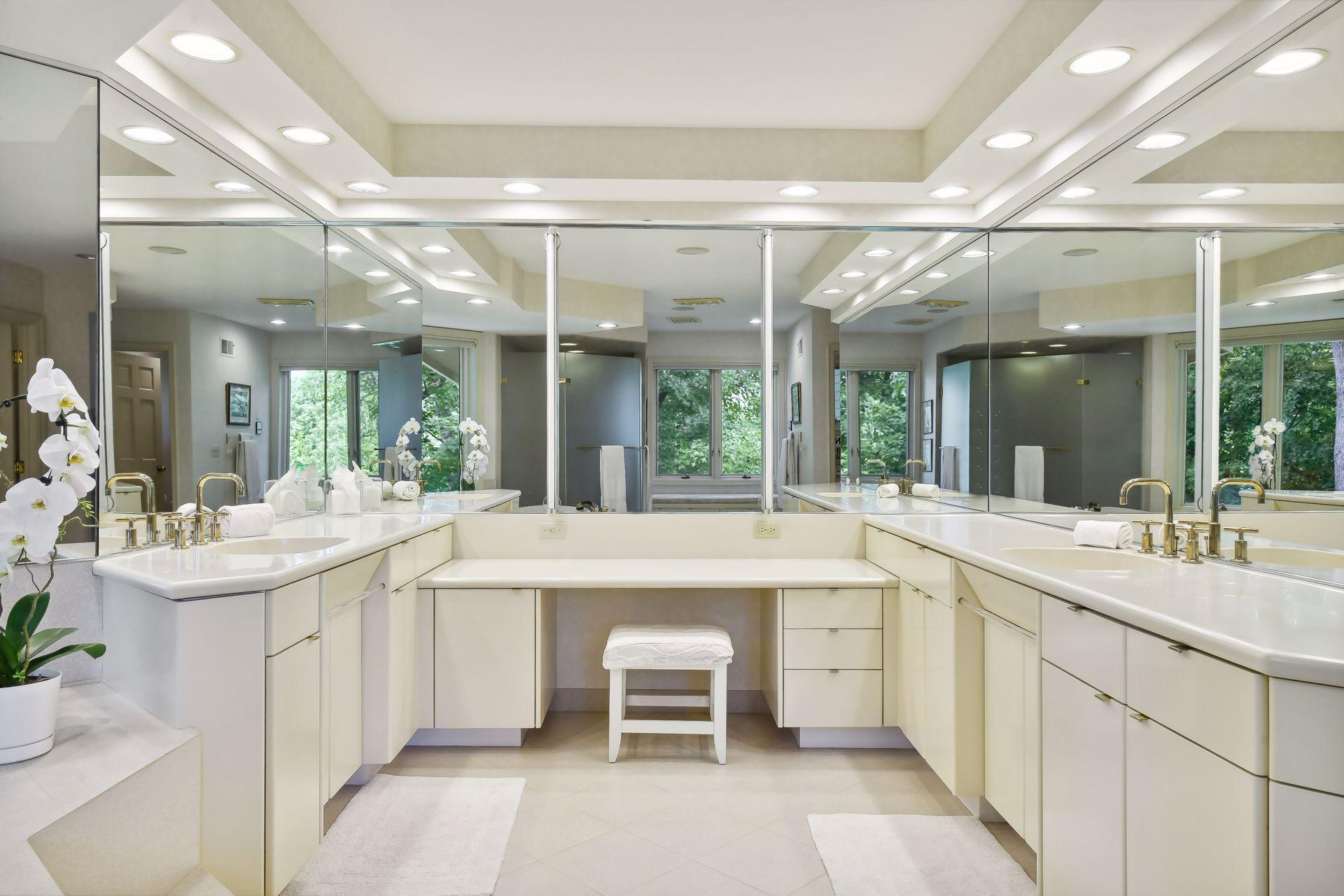 Plentiful vanity and storage space.