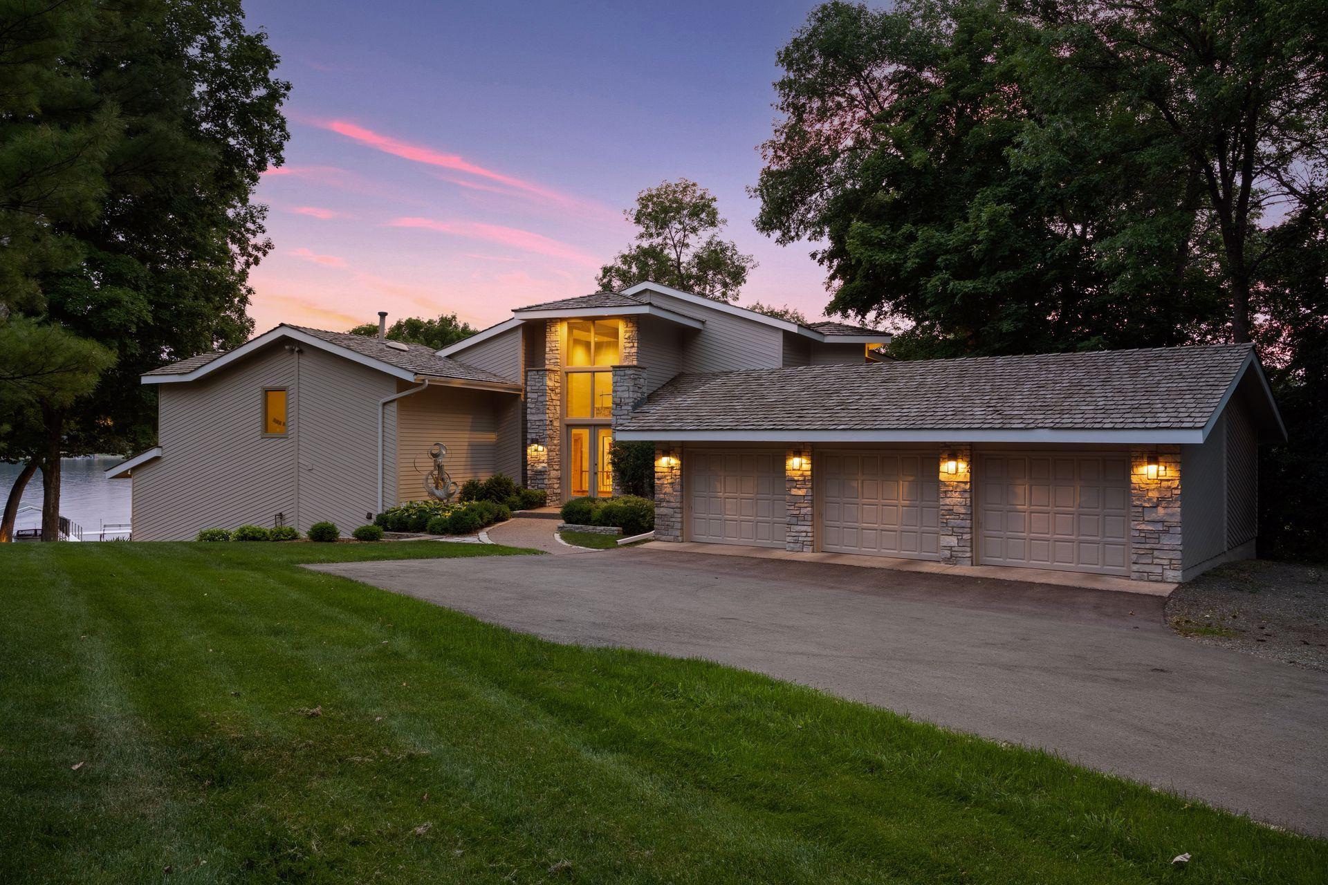 Drive up to this lovely home sitting on over an acre lot.