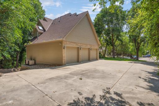 7662 S Bay Drive, Bloomington, MN 55438