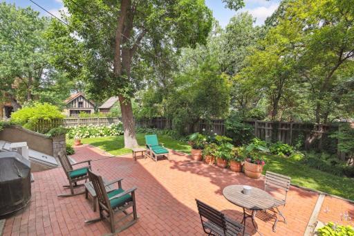Photo for 495 Summit Avenue, Saint Paul, MN 55102 - Listing #6400517 495 Summit Avenue, Saint Paul, MN 55102