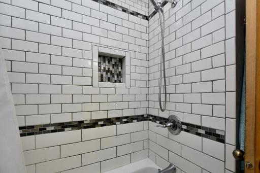 16 Shared Bath Tile Detail.jpg