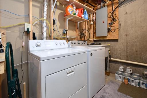 31 LL Laundry Area.jpg