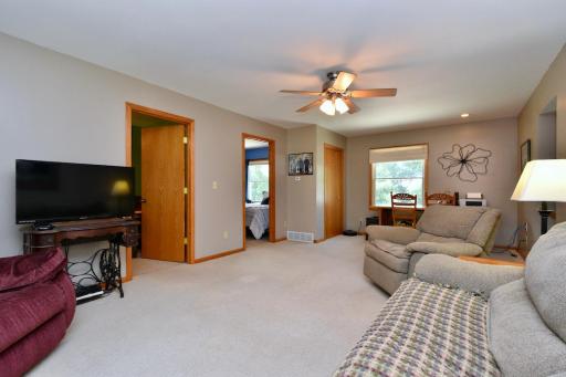 19 UL Family Room II.jpg