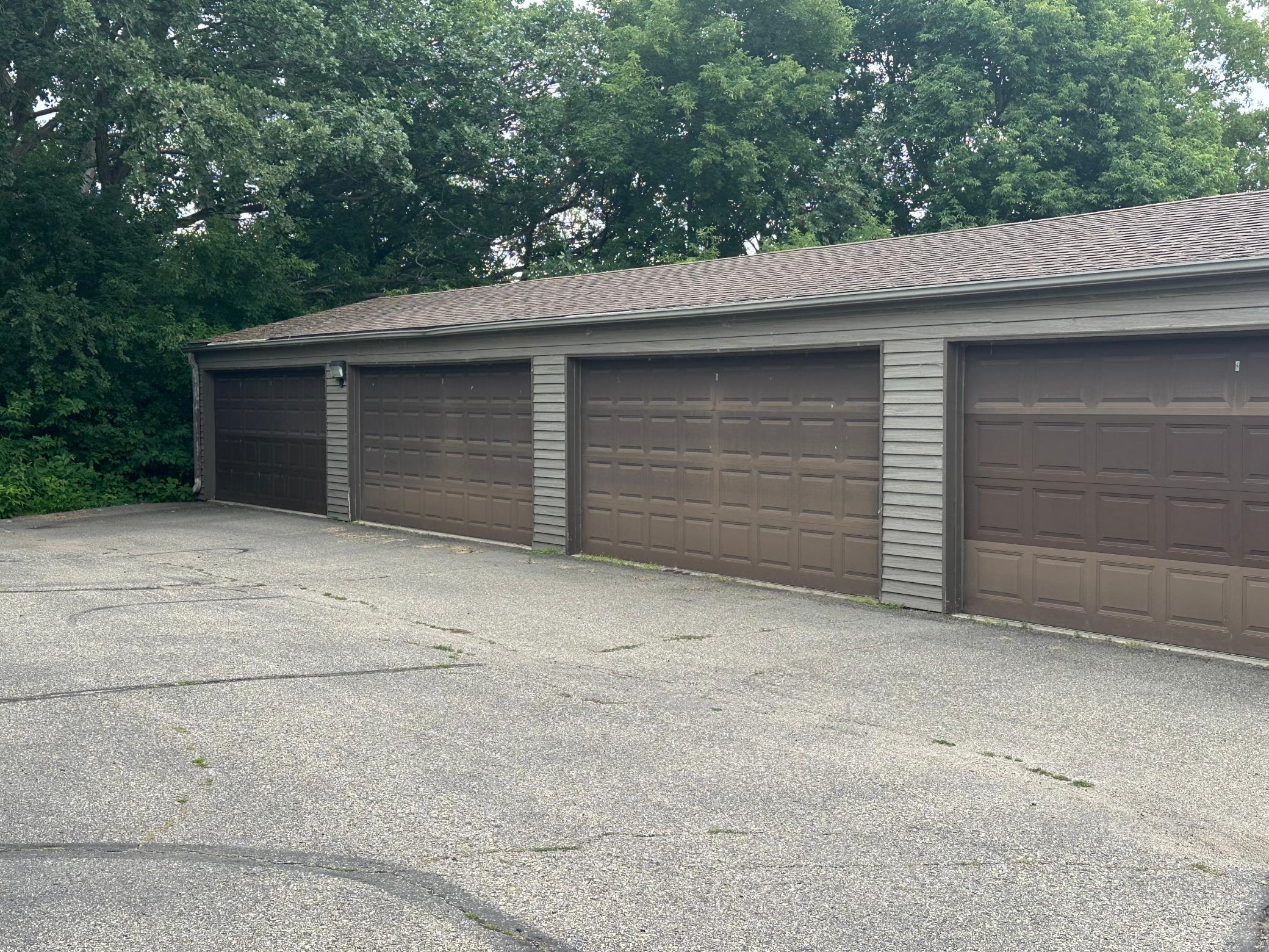 Garage.2nd stall from right.jpg