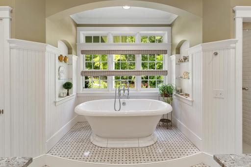 1005 Old Long Lake Road, Wayzata, MN 55391