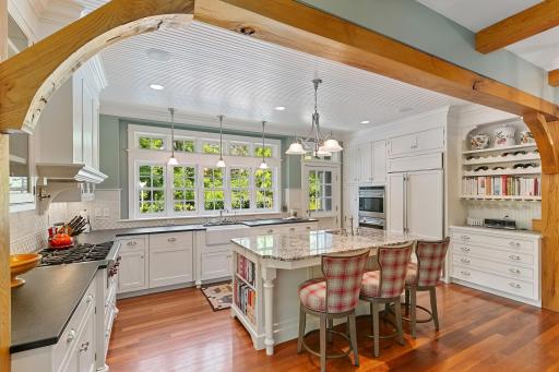 1005 Old Long Lake Road, Wayzata, MN 55391