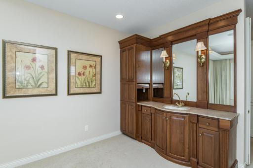 1426 Salem Lane SW, Rochester, MN 55902