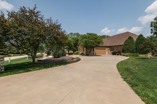 1426 Salem Lane SW, Rochester, MN 55902