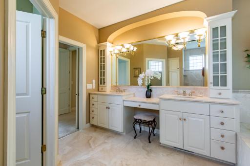 1426 Salem Lane SW, Rochester, MN 55902