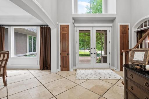 18466 Nicklaus Way, Eden Prairie, MN 55347