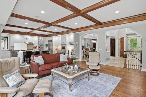 18466 Nicklaus Way, Eden Prairie, MN 55347