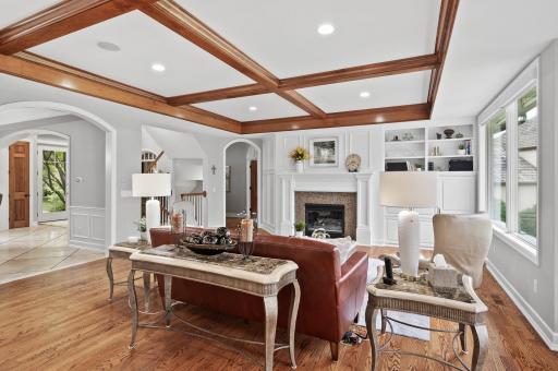 18466 Nicklaus Way, Eden Prairie, MN 55347