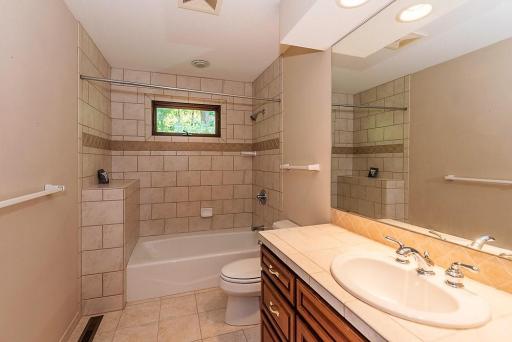 1518 Sunsetview Road, Brainerd, MN 56401