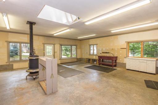 1518 Sunsetview Road, Brainerd, MN 56401