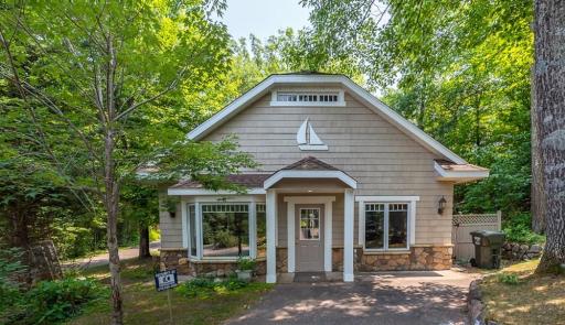 1518 Sunsetview Road, Brainerd, MN 56401