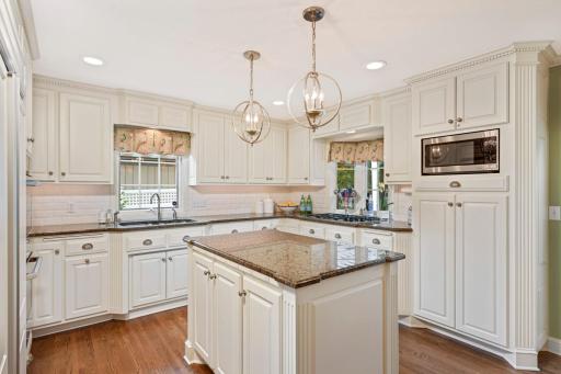 5600 Park Place, Edina, MN 55424