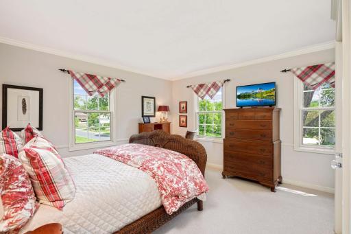 5600 Park Place, Edina, MN 55424