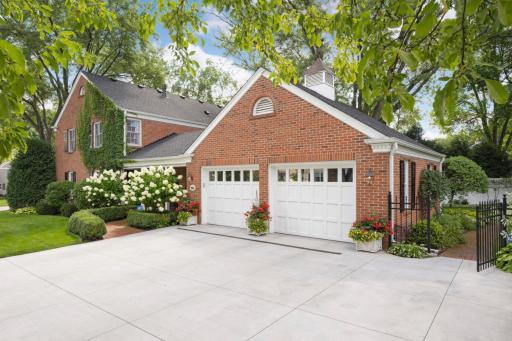 5600 Park Place, Edina, MN 55424