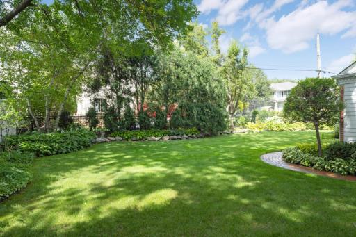 5600 Park Place, Edina, MN 55424