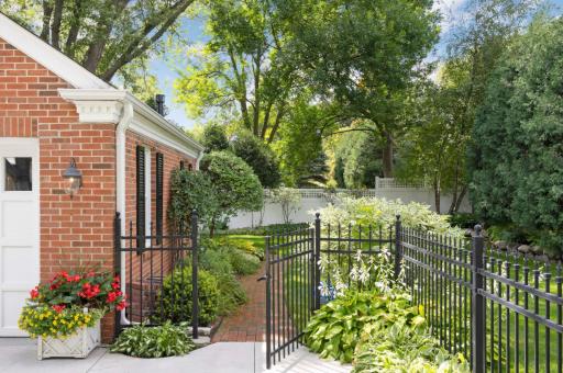 5600 Park Place, Edina, MN 55424