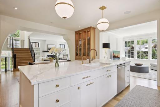 321 Wise Avenue, Wayzata, MN 55391