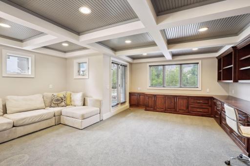 410 River Street, Minneapolis, MN 55401