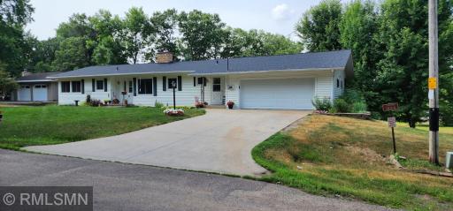 1824 Oak Ridge Drive, New Richmond, WI 54017