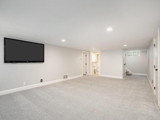 4504 Arden Avenue, Edina, MN 55424