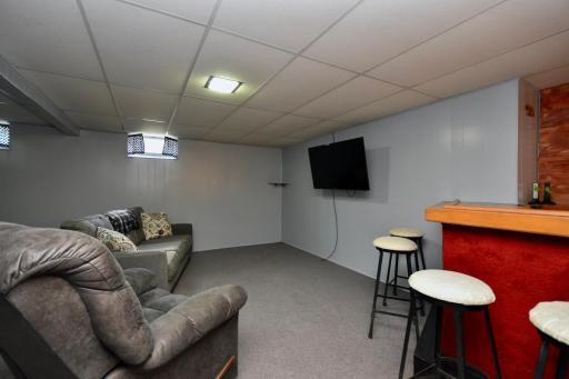 18 LL Family Room I.jpg