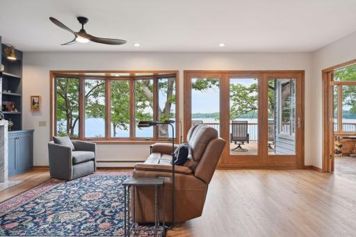 250 Peninsula Road, Medicine Lake, MN 55441