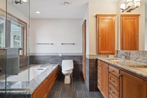 250 Peninsula Road, Medicine Lake, MN 55441