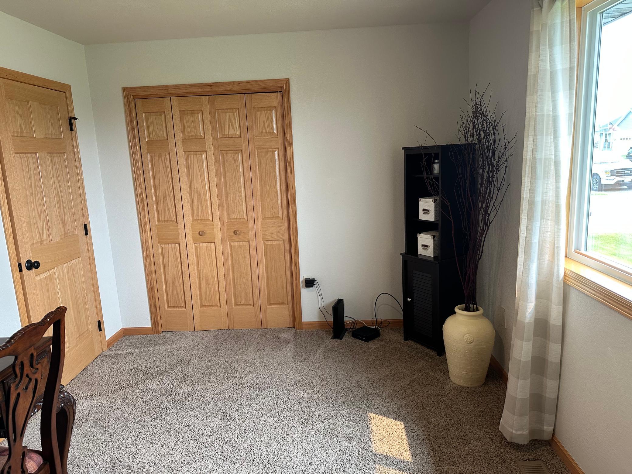 Bedroom.office. Main.2.jpg