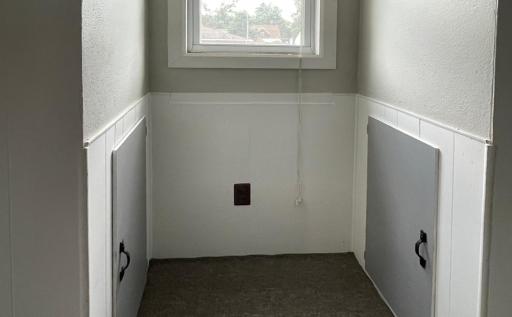 20_UpstairsWindowDormer.jpg