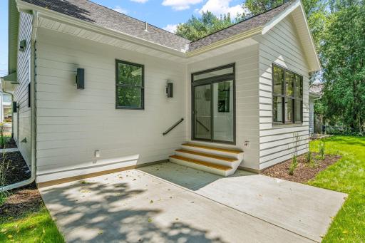 6060 Strawberry Lane, Excelsior, MN 55331