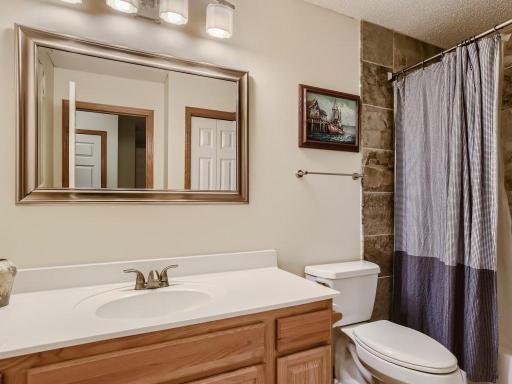 2320 Lower Afton Road E, 413, Maplewood, MN 55119