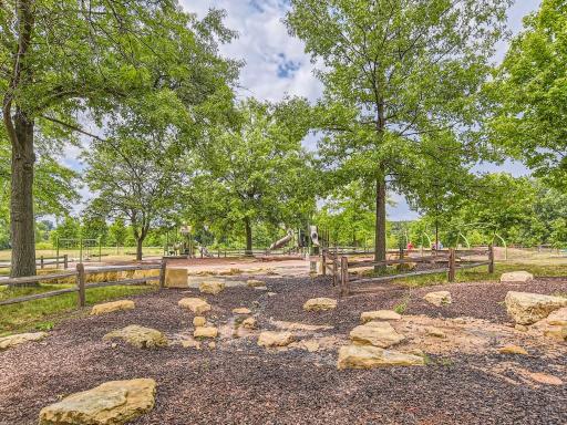 2320 Lower Afton Road E, 413, Maplewood, MN 55119