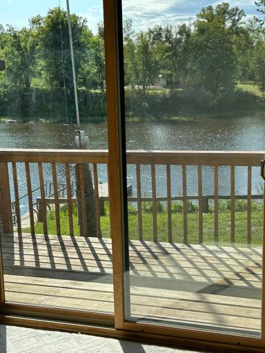 1375 Riverside Drive NW, Baudette, MN 56623