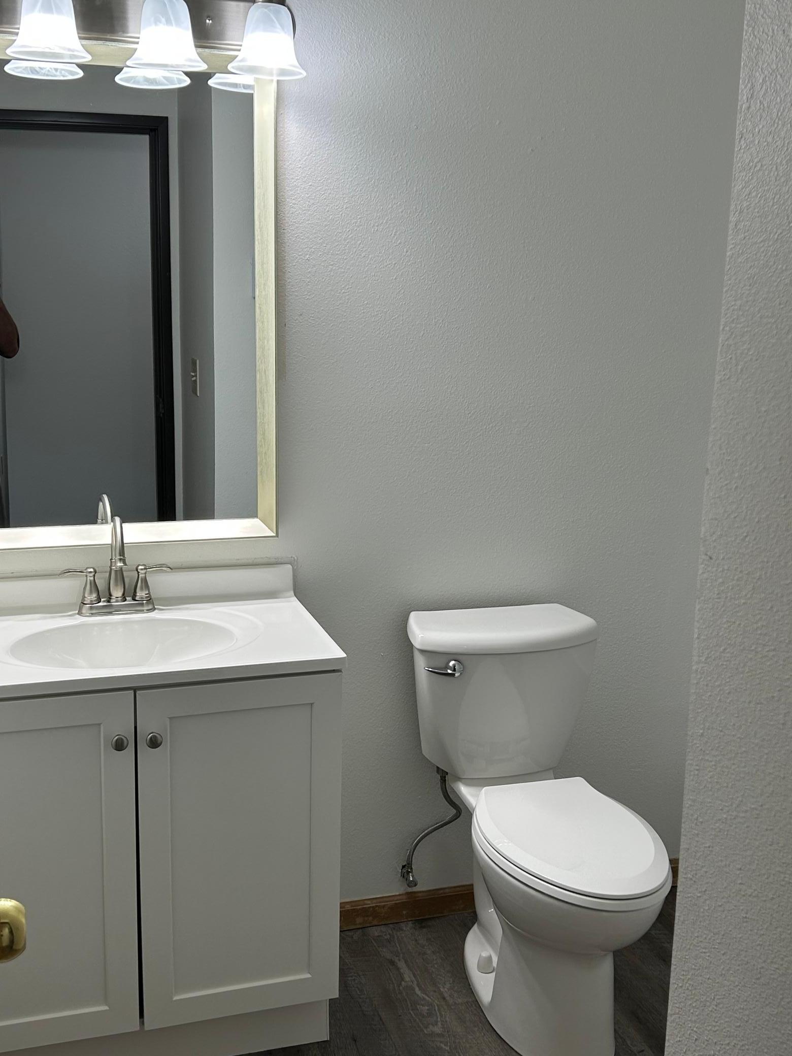 Full bath with all new fixtures!