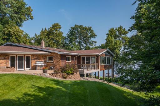 1520 Floan Point Road, Brainerd, MN 56401