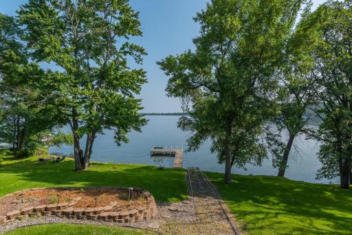 1520 Floan Point Road, Brainerd, MN 56401
