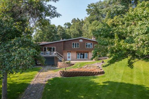 1520 Floan Point Road, Brainerd, MN 56401