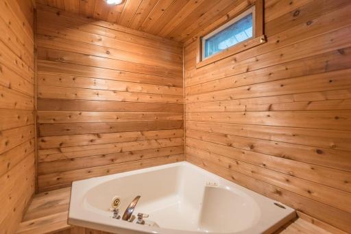 1520 Floan Point Road, Brainerd, MN 56401