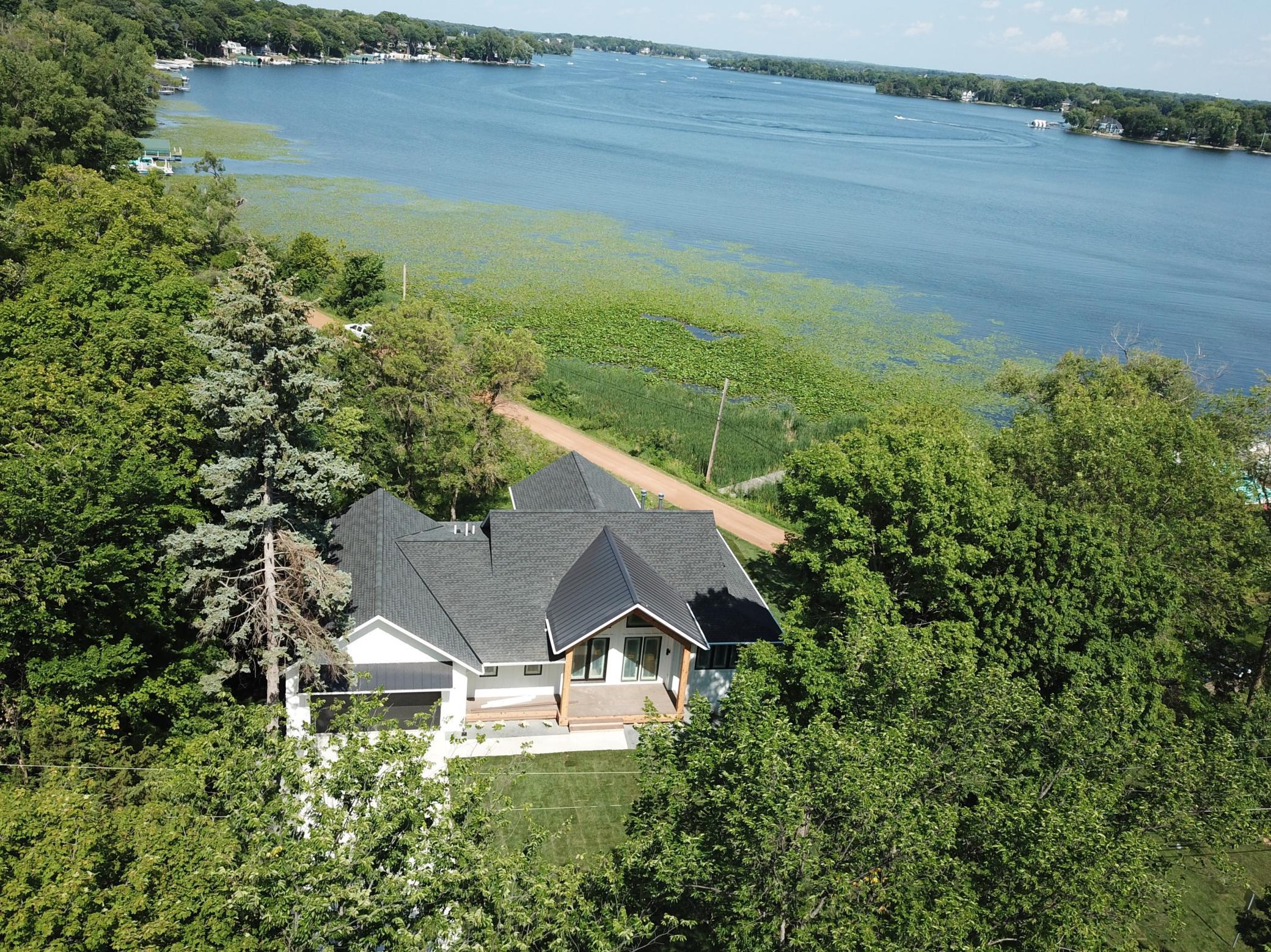 Private corner lake lot