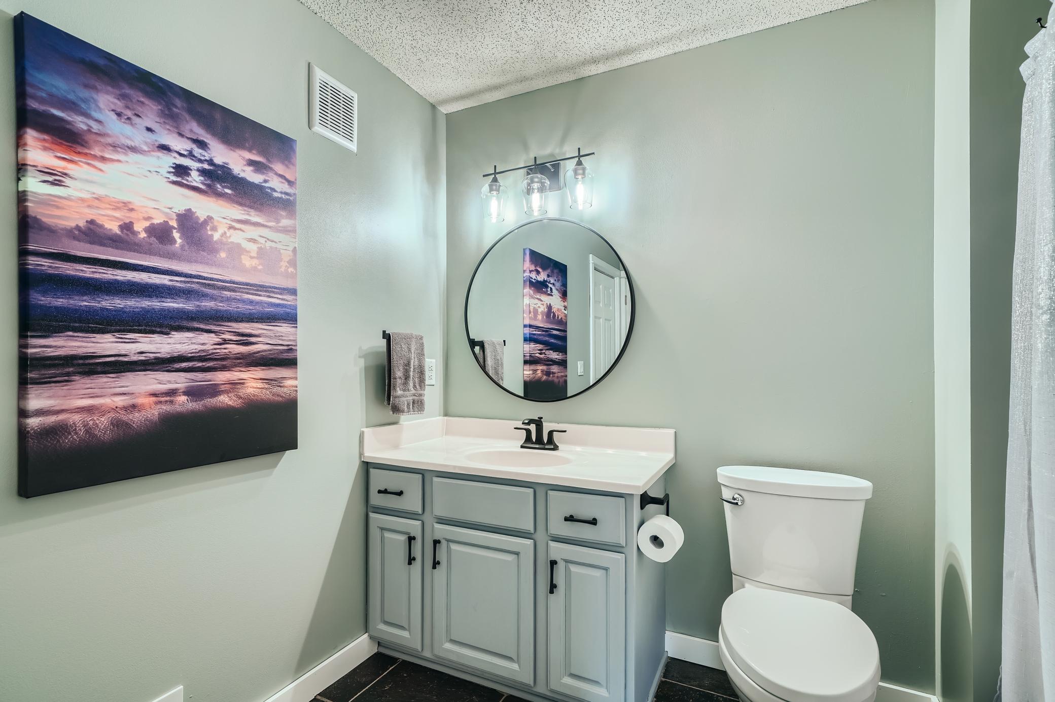 2nd Floor Primary Bathroom