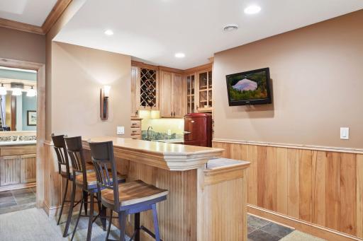 821 Smithtown Terrace, Excelsior, MN 55331