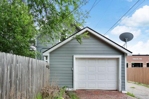 14 E 46th Street, Minneapolis, MN 55419