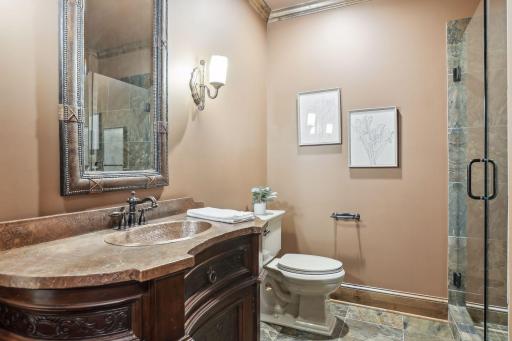 37 Spyglass Place, Saint Paul, MN 55110